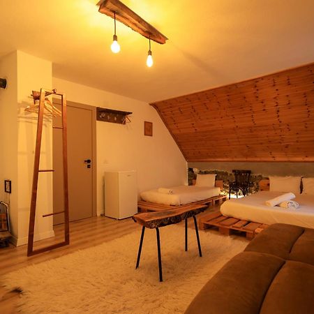 N'Konak Guesthouse Puke ภายนอก รูปภาพ
