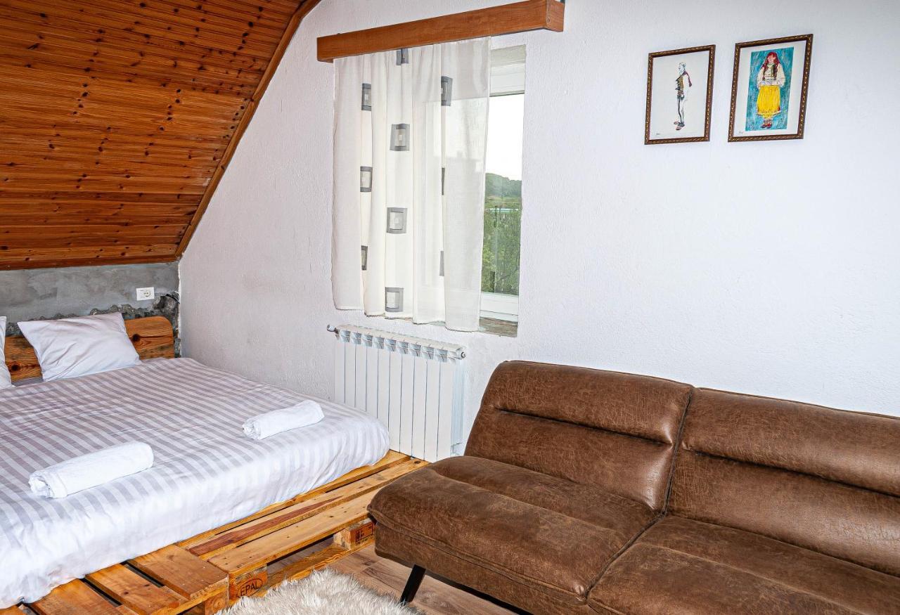 N'Konak Guesthouse Puke ภายนอก รูปภาพ