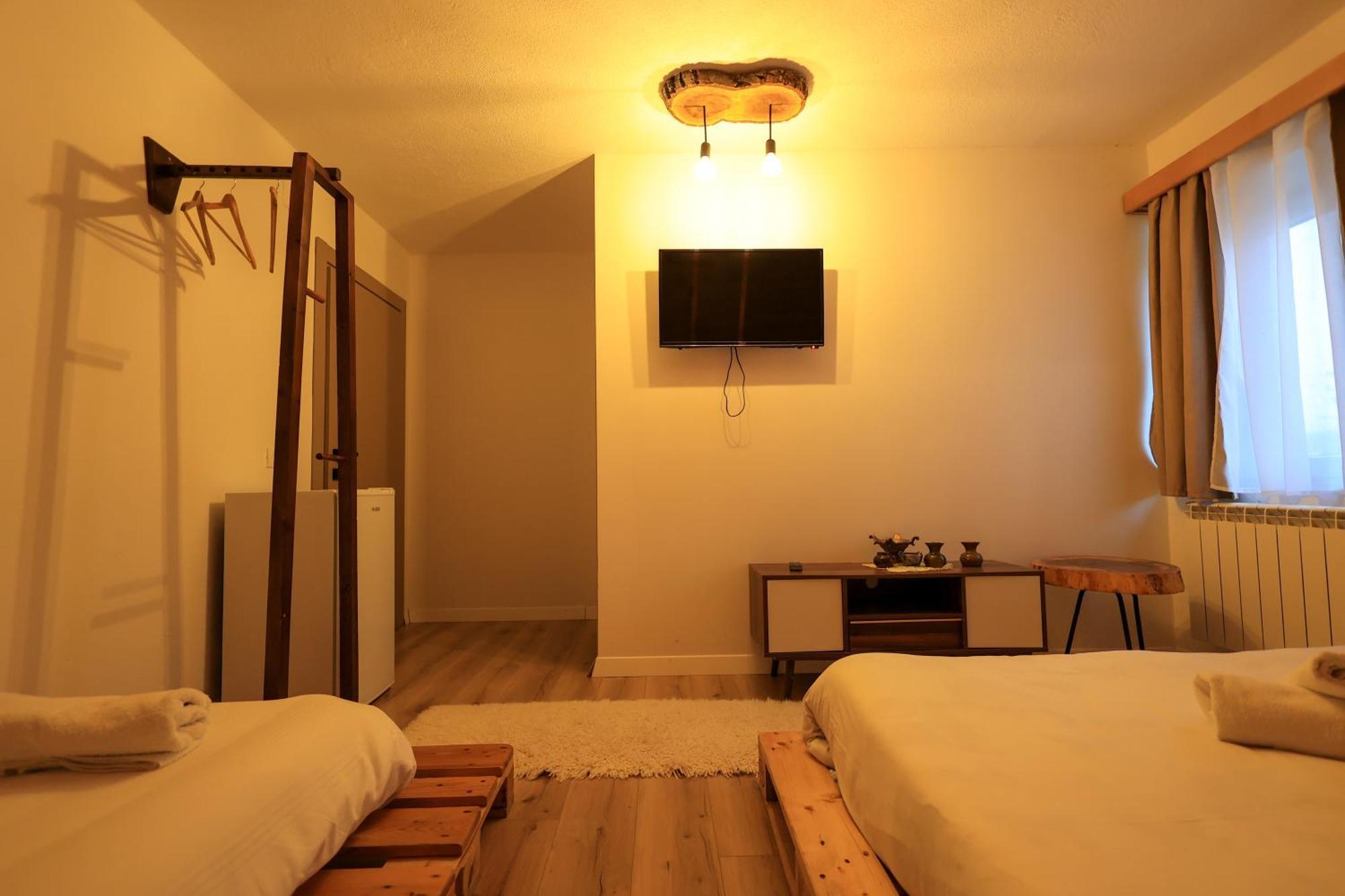 N'Konak Guesthouse Puke ภายนอก รูปภาพ