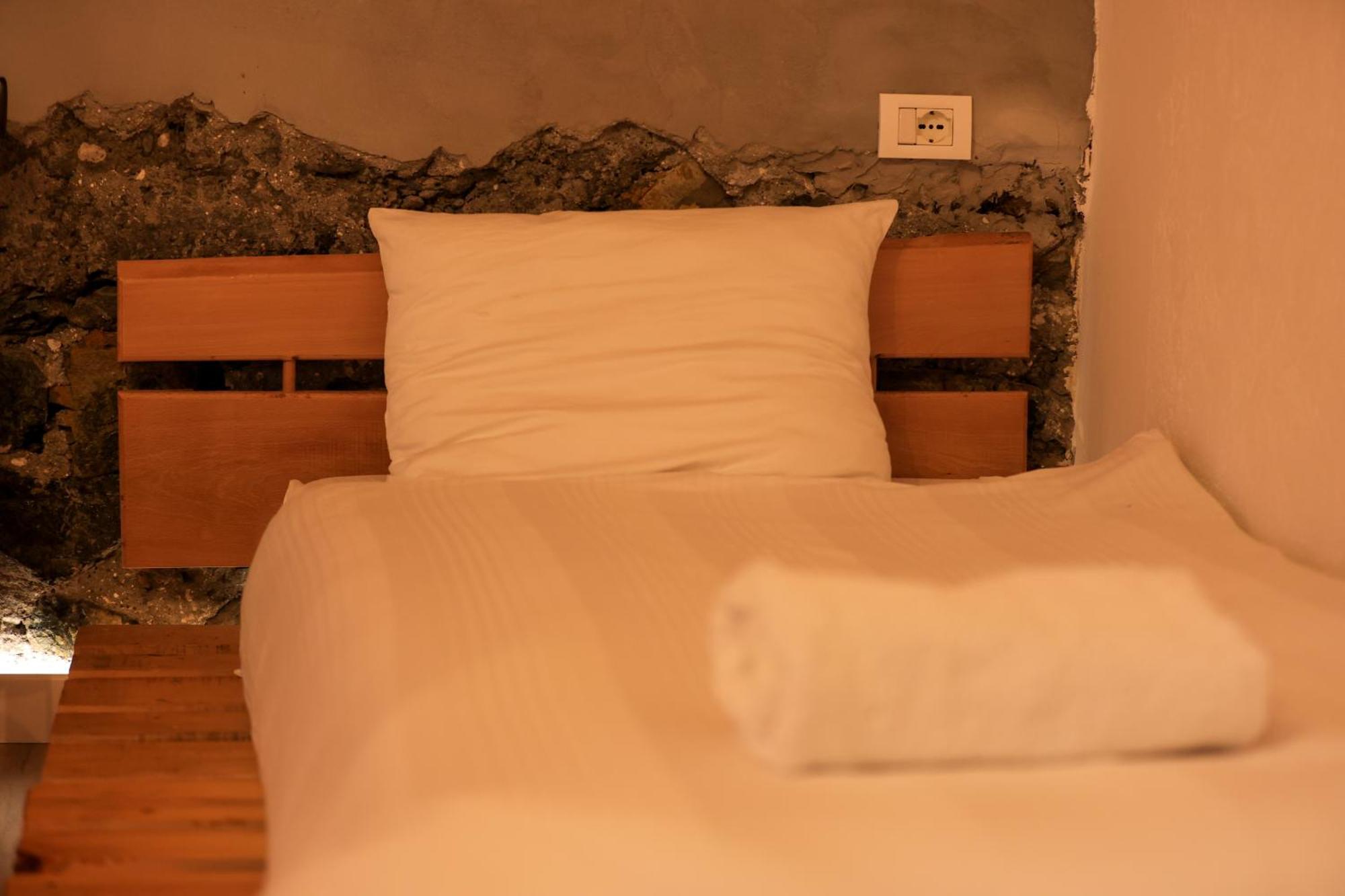 N'Konak Guesthouse Puke ภายนอก รูปภาพ