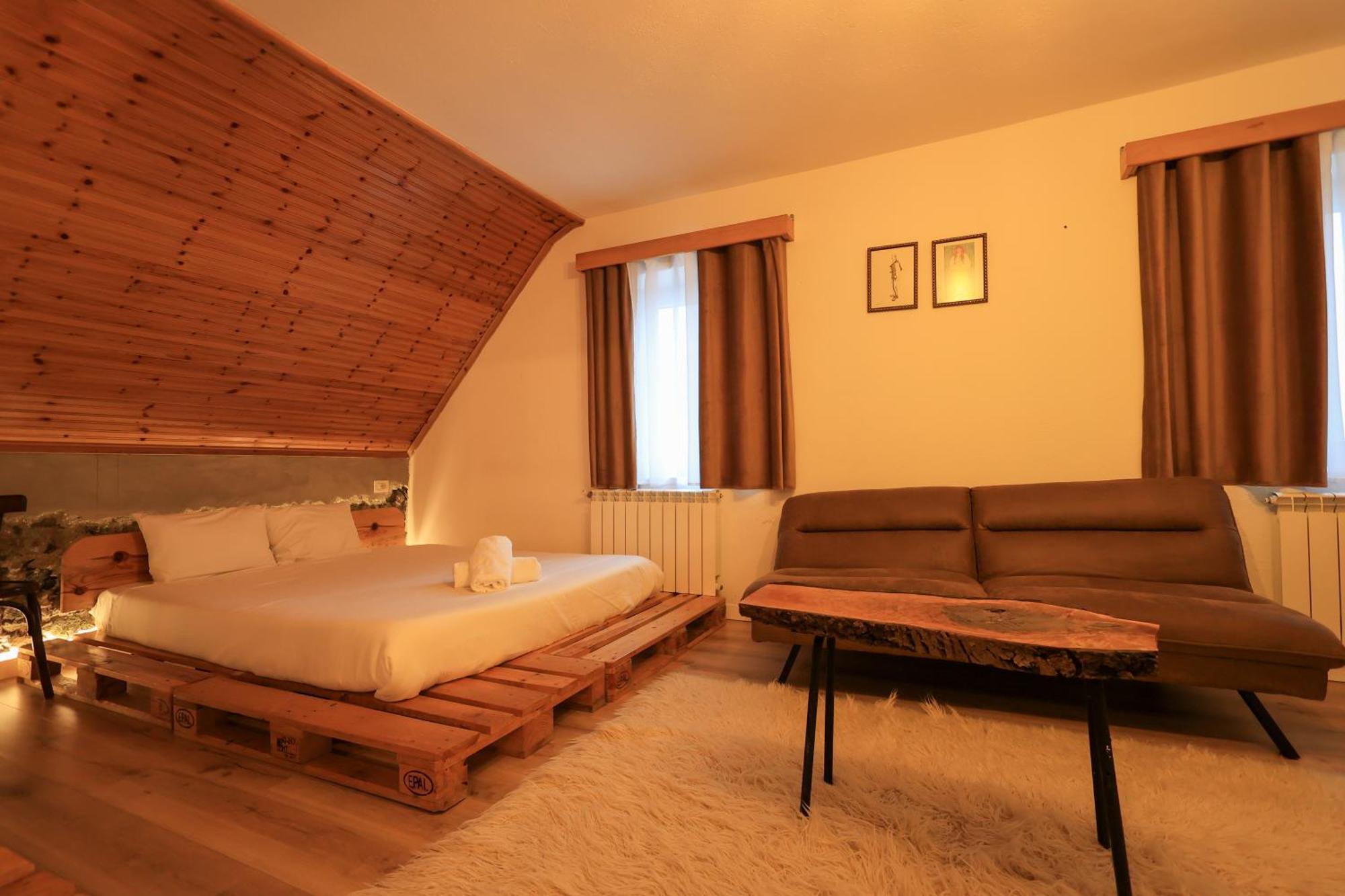 N'Konak Guesthouse Puke ภายนอก รูปภาพ
